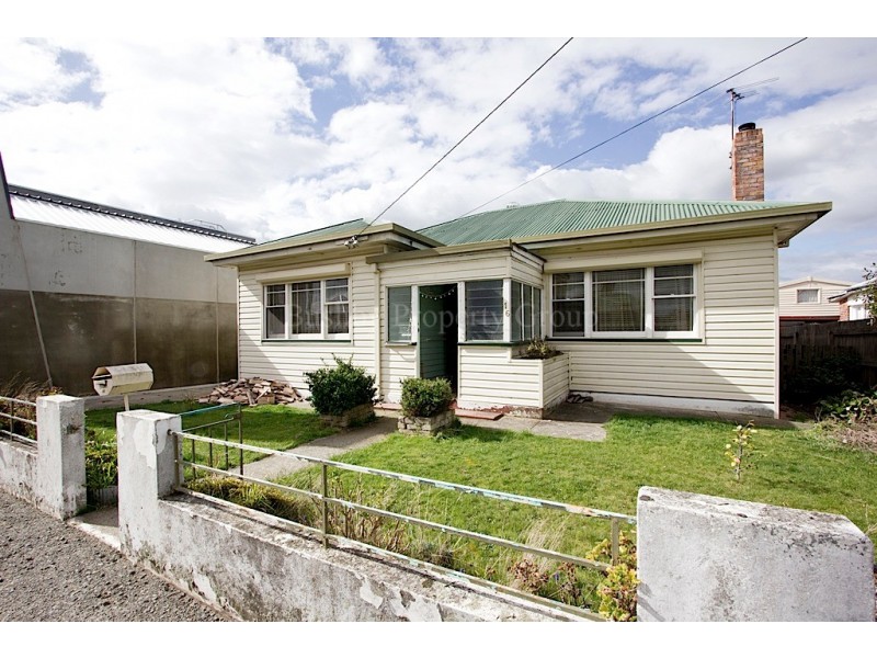 16 Luck Street, Mowbray TAS 7248
