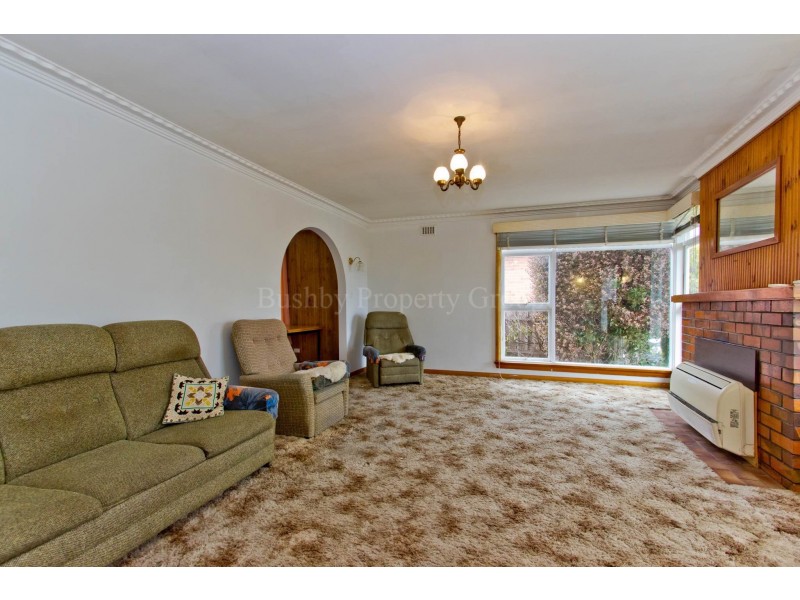 18 Cornwall Crescent, Newnham TAS 7248