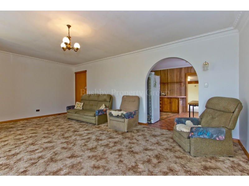 18 Cornwall Crescent, Newnham TAS 7248