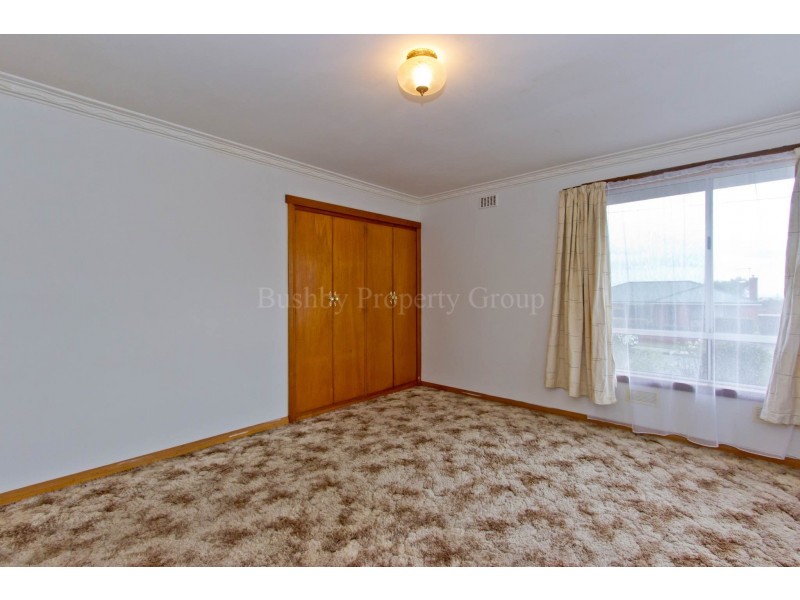 18 Cornwall Crescent, Newnham TAS 7248