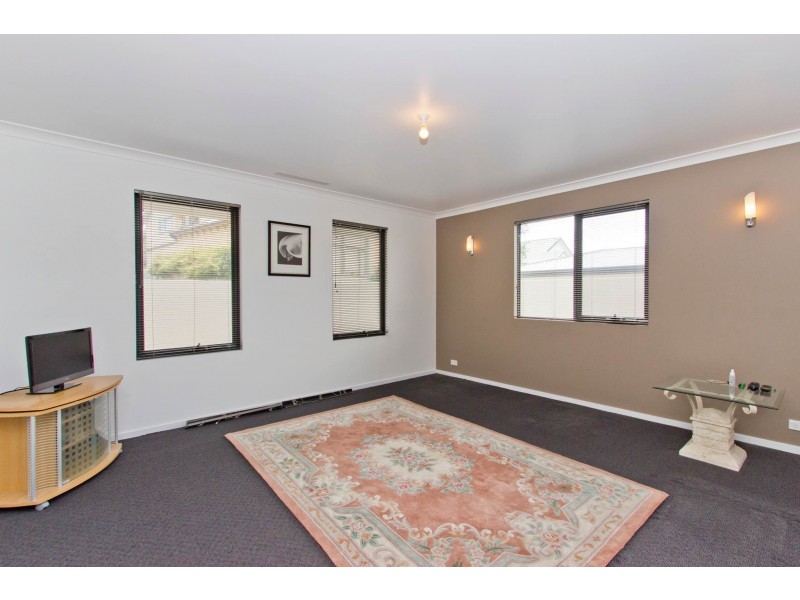 39 Button Street, Mowbray TAS 7248