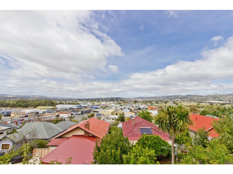 39 Button Street, Mowbray TAS 7248