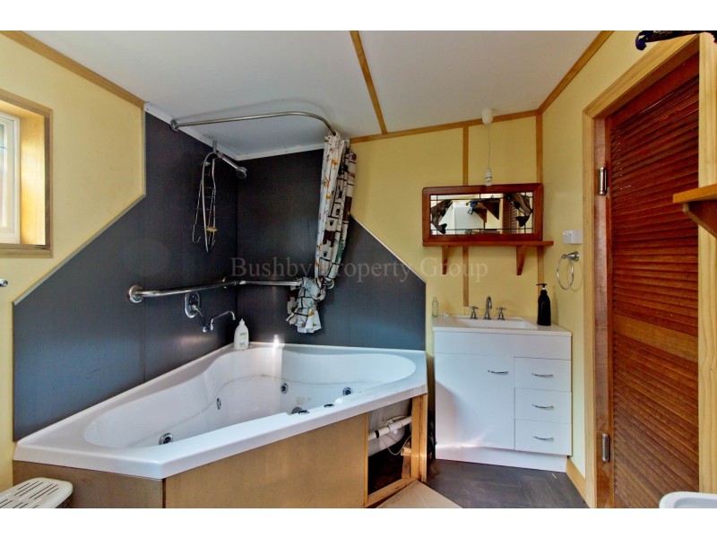 20 Lakeview Drive, Cramps Bay TAS 7030