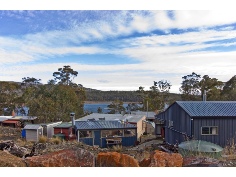 20 Lakeview Drive, Cramps Bay TAS 7030