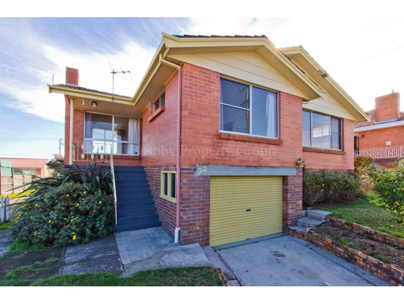 22 Cornwall Crescent, Newnham TAS 7248