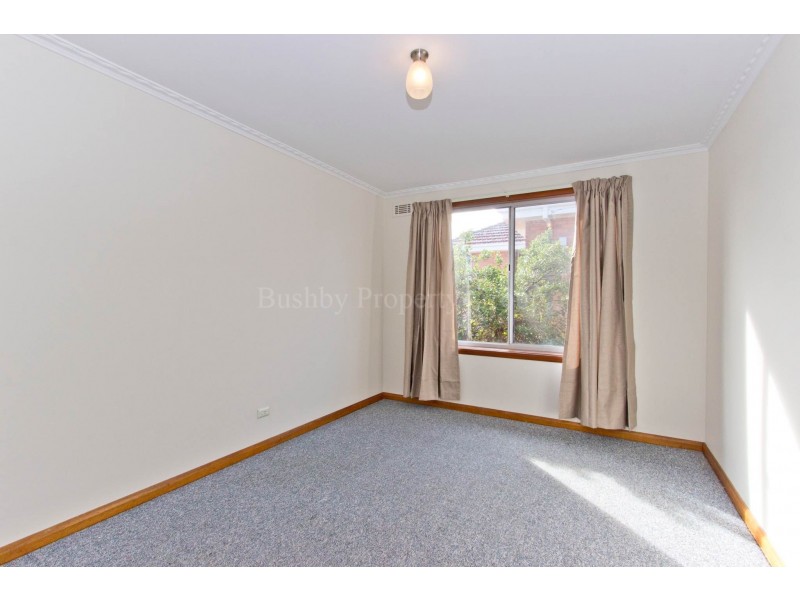 22 Cornwall Crescent, Newnham TAS 7248