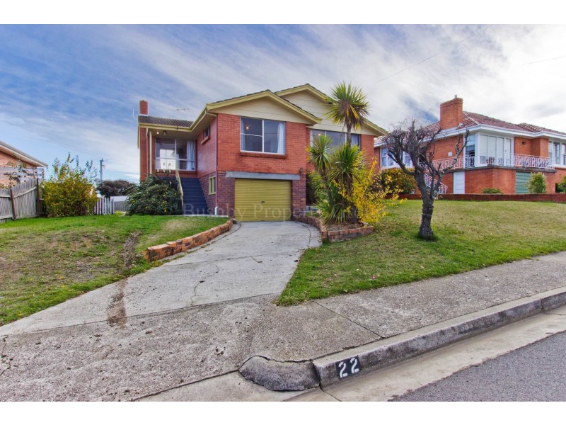22 Cornwall Crescent, Newnham TAS 7248