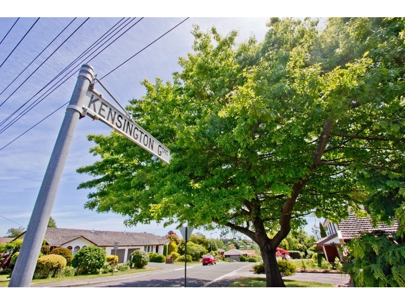 2 Kensington Gardens, Norwood TAS 7250