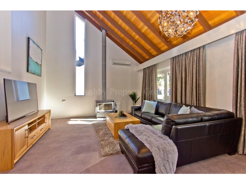 2 Kensington Gardens, Norwood TAS 7250