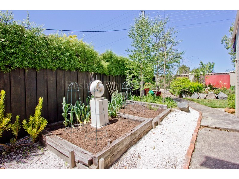 2 Kensington Gardens, Norwood TAS 7250