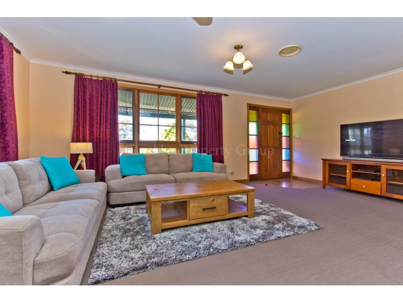 25 Parklands Parade, Newnham TAS 7248