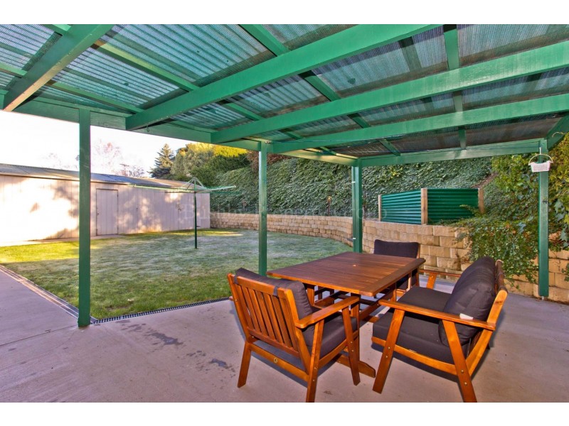 25 Parklands Parade, Newnham TAS 7248