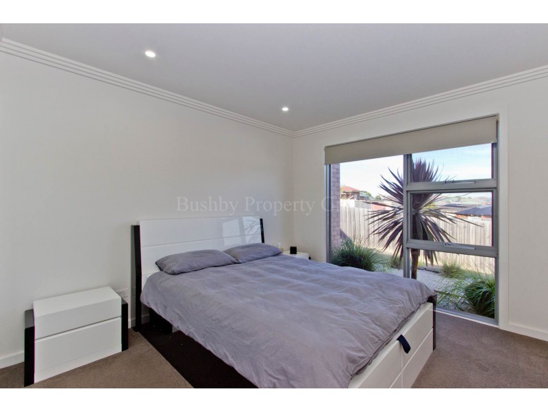 2/161 Alanvale Road, Newnham TAS 7248