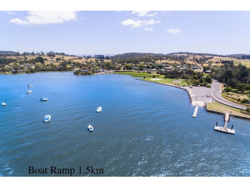 3 Taroona Street, Gravelly Beach TAS 7276