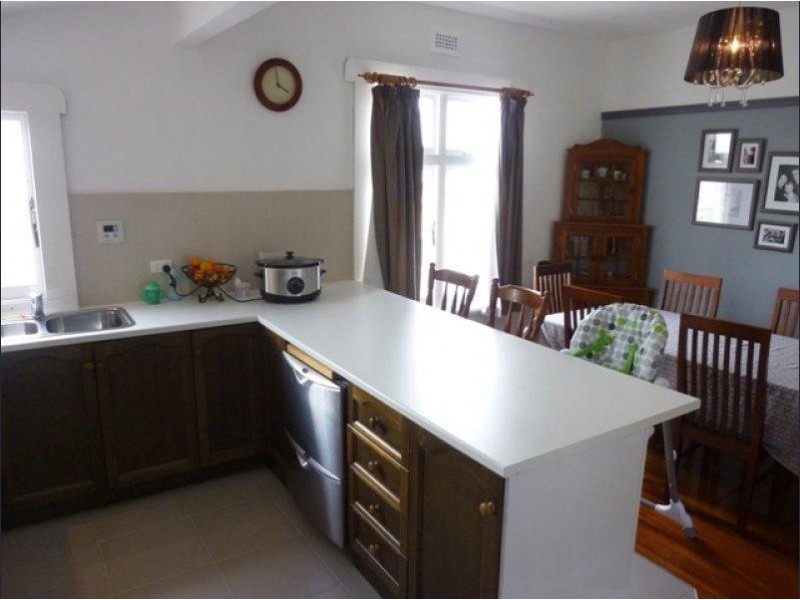 28 Derby Street, Mowbray TAS 7248