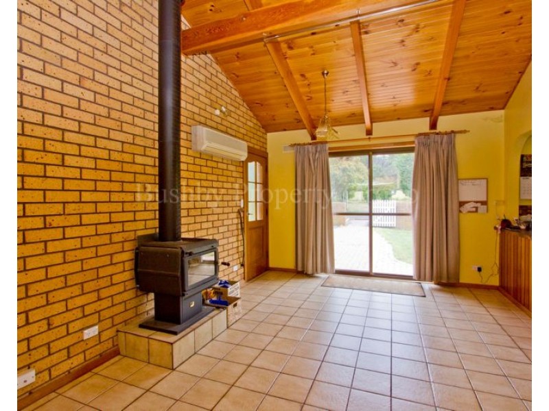 12 Augustus Road, Beauty Point TAS 7270