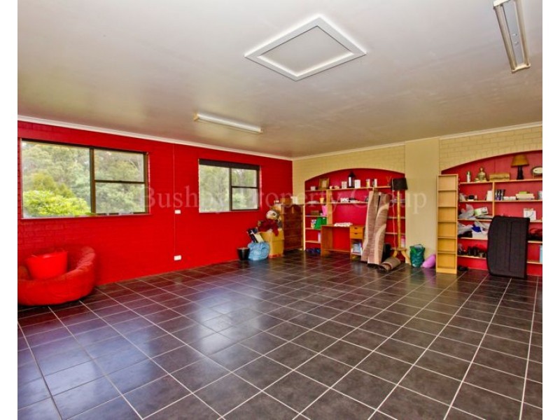 12 Augustus Road, Beauty Point TAS 7270