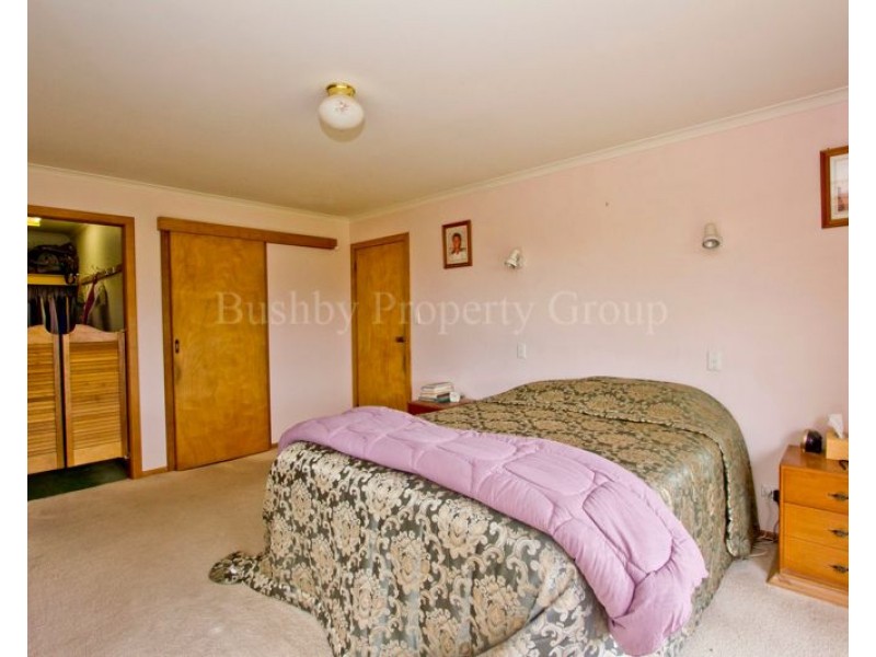 12 Augustus Road, Beauty Point TAS 7270