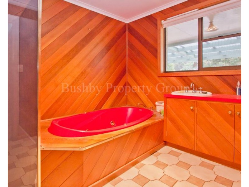 12 Augustus Road, Beauty Point TAS 7270