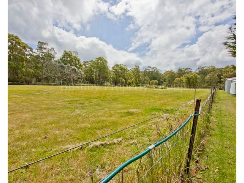 12 Augustus Road, Beauty Point TAS 7270