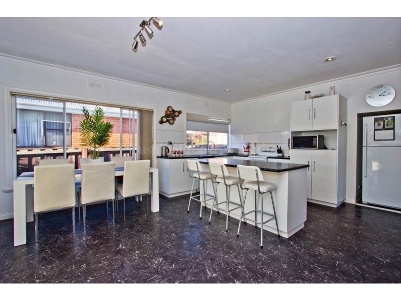 47 Cornwall Crescent, Newnham TAS 7248