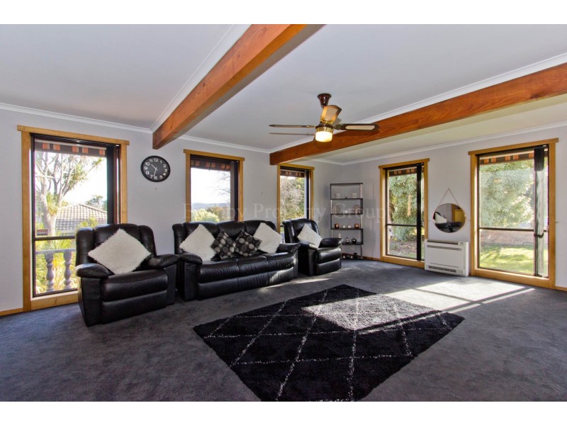 71 Viewbank Road, Newnham TAS 7248
