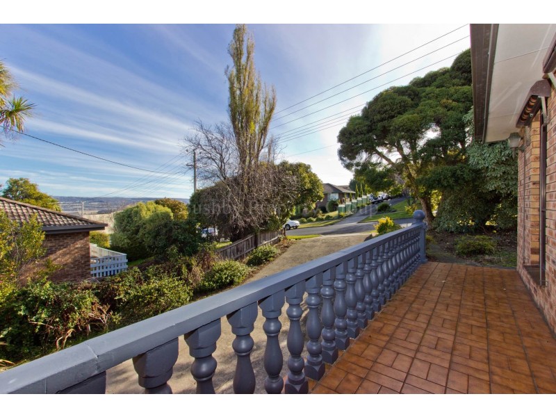 71 Viewbank Road, Newnham TAS 7248