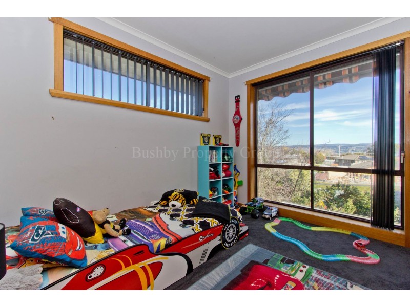 71 Viewbank Road, Newnham TAS 7248
