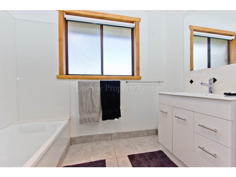 71 Viewbank Road, Newnham TAS 7248