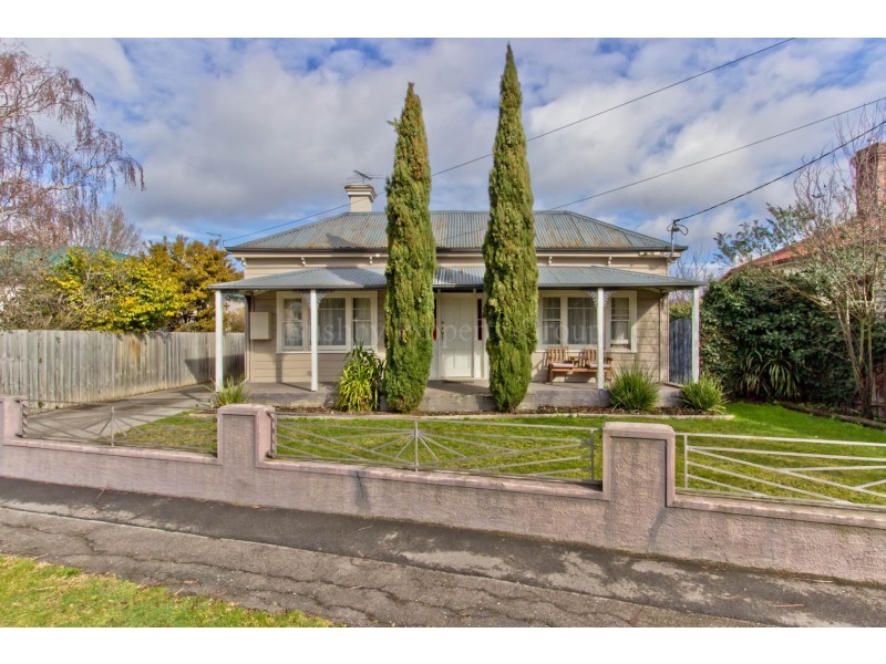 11 Albion Street, Invermay TAS 7248