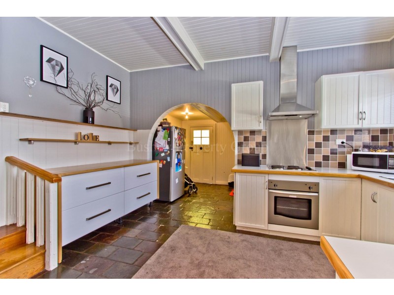 11 Albion Street, Invermay TAS 7248