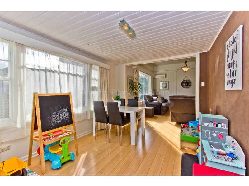 11 Albion Street, Invermay TAS 7248