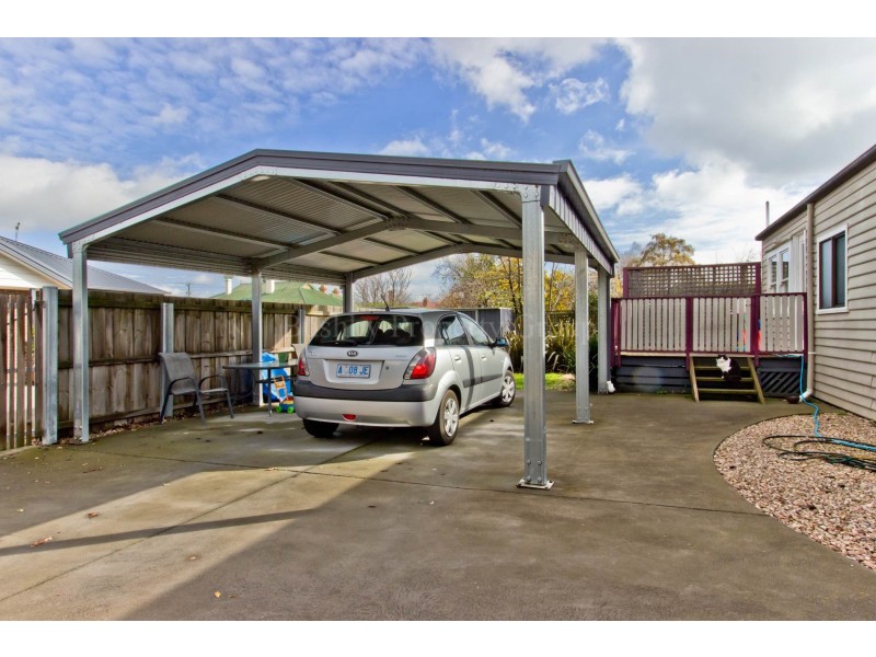 11 Albion Street, Invermay TAS 7248