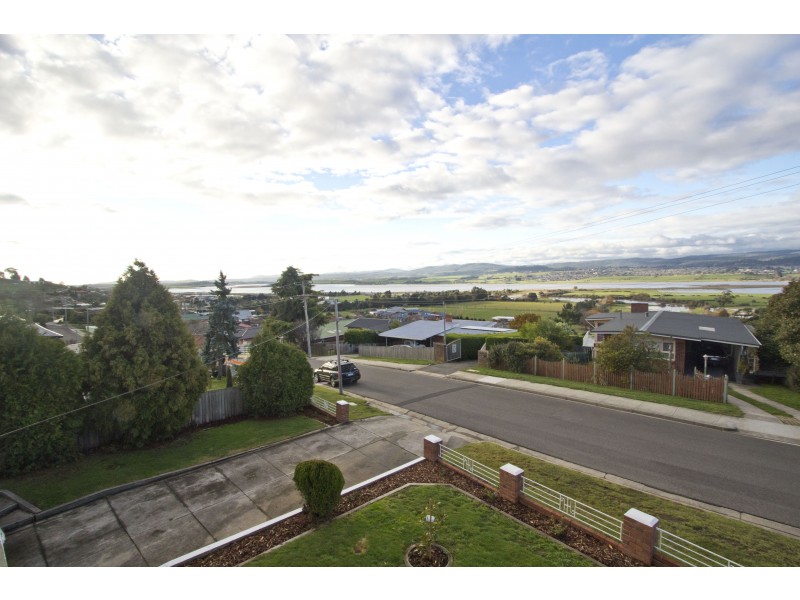 7 Andrea Place, Riverside TAS 7250