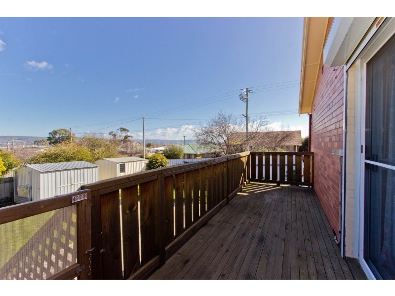 23 Karpaty Avenue, Newnham TAS 7248