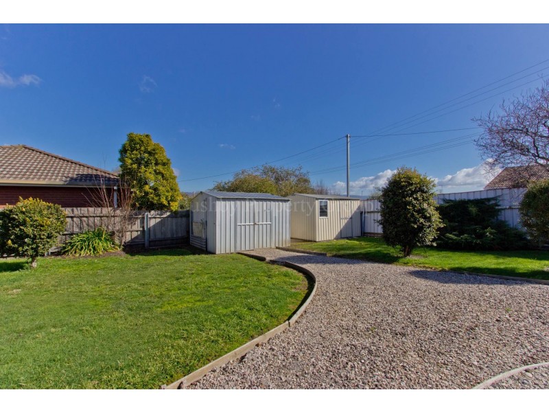 23 Karpaty Avenue, Newnham TAS 7248