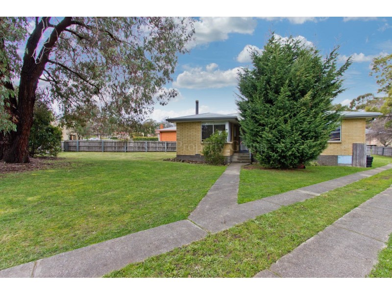 35 Pioneer Parade, Ravenswood TAS 7250