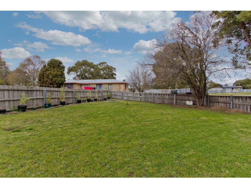 35 Pioneer Parade, Ravenswood TAS 7250