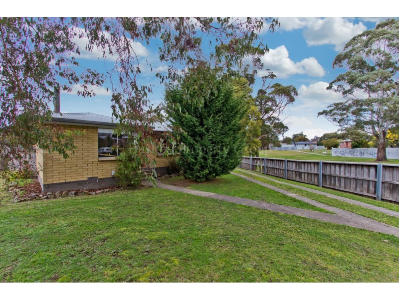 35 Pioneer Parade, Ravenswood TAS 7250