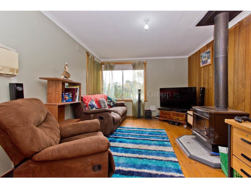 35 Pioneer Parade, Ravenswood TAS 7250