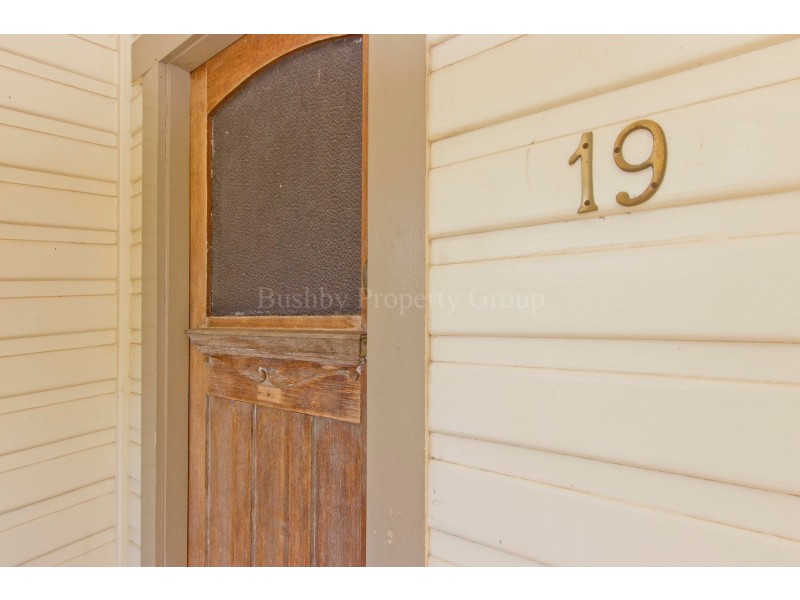 19 Charles Street, Cressy TAS 7302