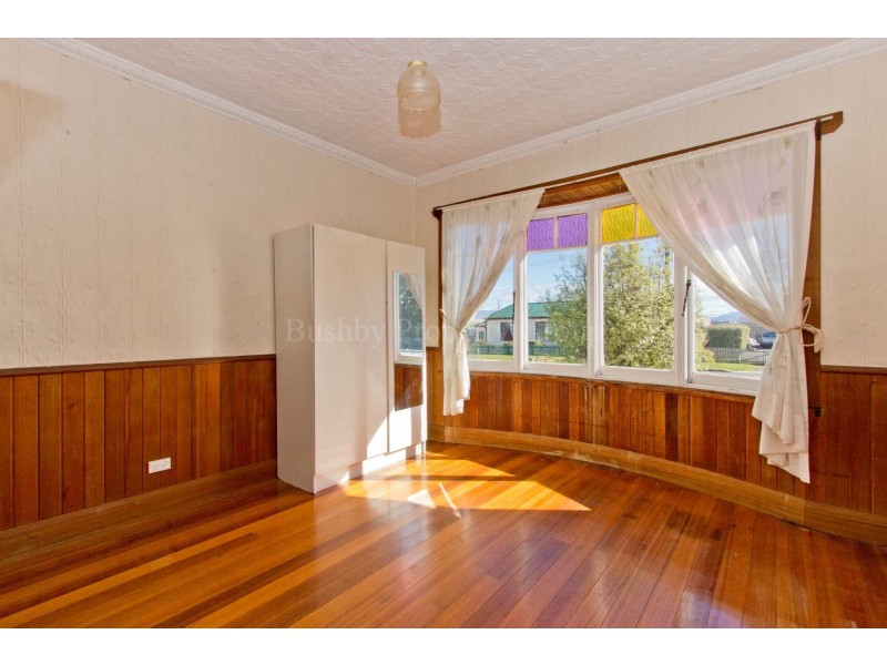 19 Charles Street, Cressy TAS 7302