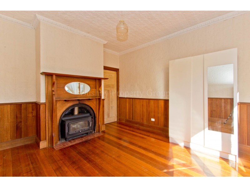 19 Charles Street, Cressy TAS 7302