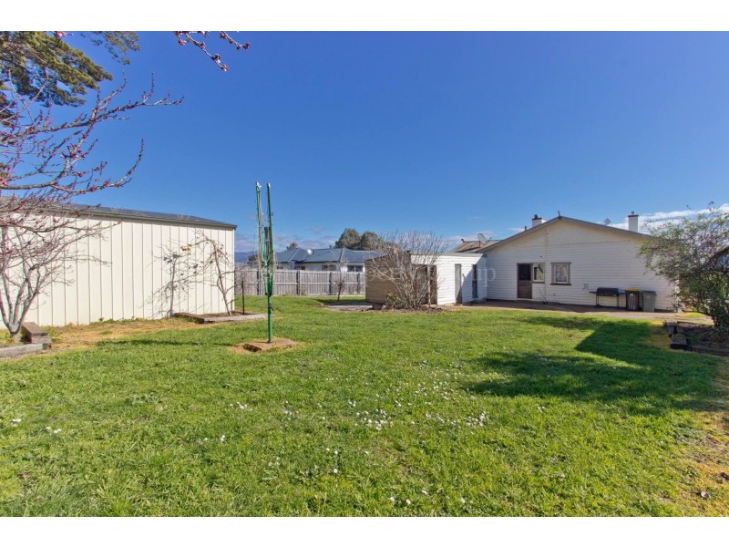 19 Charles Street, Cressy TAS 7302