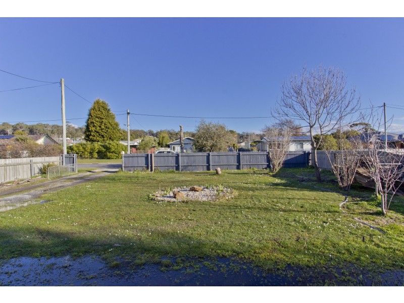 22 Jellico Street, Beauty Point TAS 7270