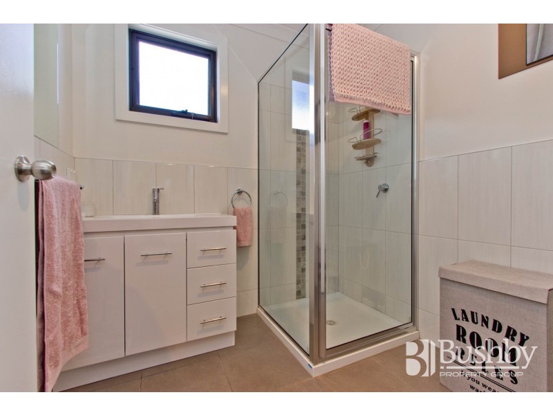 1/148 Cormiston Road, Riverside TAS 7250
