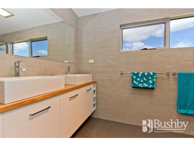 204 Freshwater Point Road, Legana TAS 7277