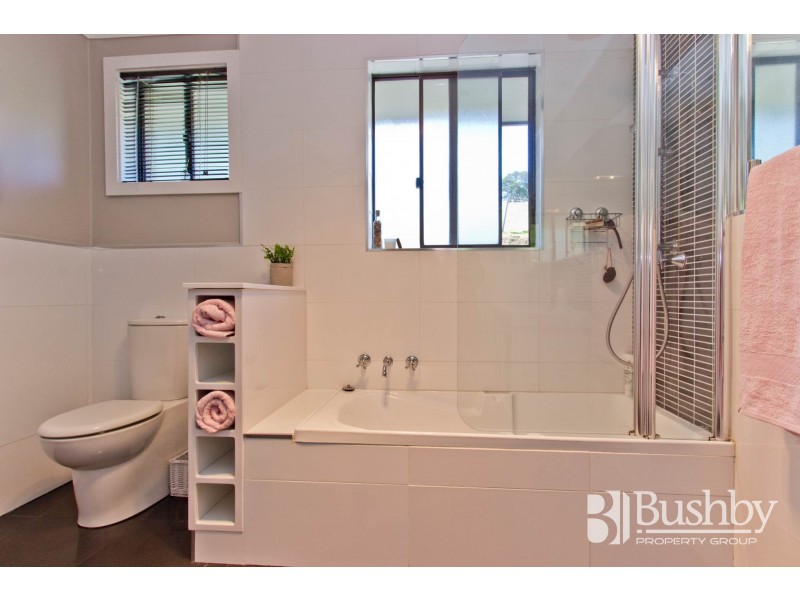 48 Swan Drive, Swan Bay TAS 7252