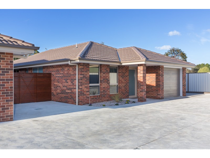 1/82A Main Road, Exeter TAS 7275