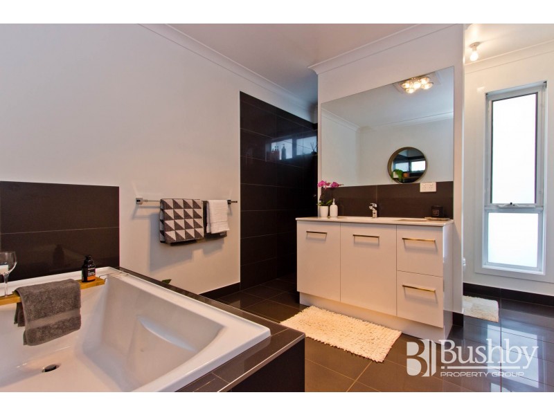 53 Louisa Street, Bracknell TAS 7302